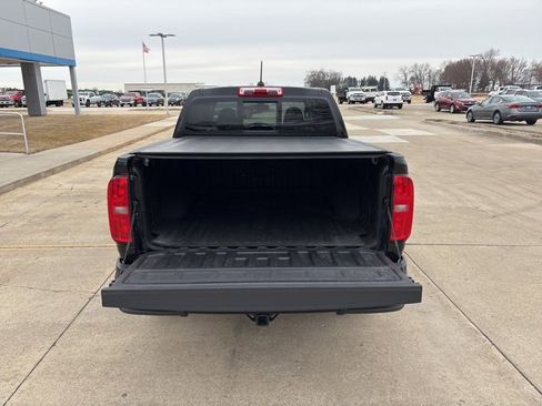 Used 2019 Chevrolet Colorado LT w/ Redline Special Edition image 16