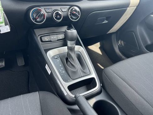 New 2026 Hyundai Venue SE FWD image 15