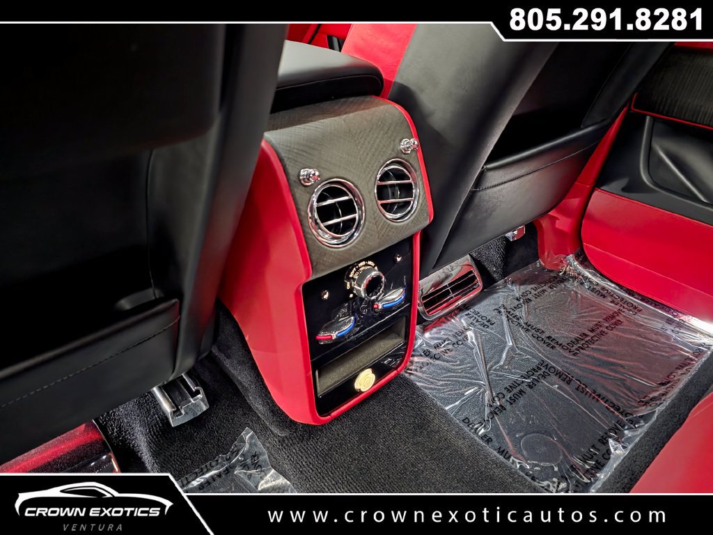 Used 2022 Rolls-Royce Cullinan w/ Interior Detailing Package AWD/4WD image 23