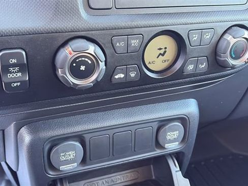 Used 2014 Honda Ridgeline Sport image 14