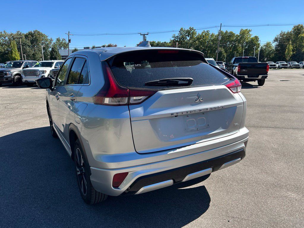 Used 2024 Mitsubishi Eclipse Cross AWD image 3