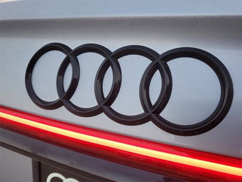 New 2025 Audi S8 4.0T image 16