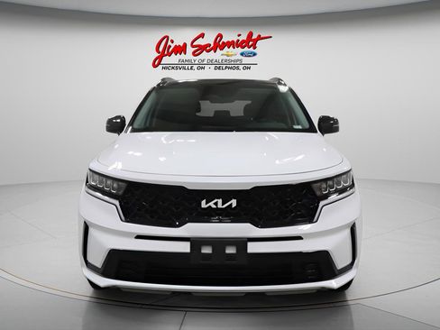 Used 2022 Kia Sorento S w/ Panoramic Sunroof Package FWD image 3