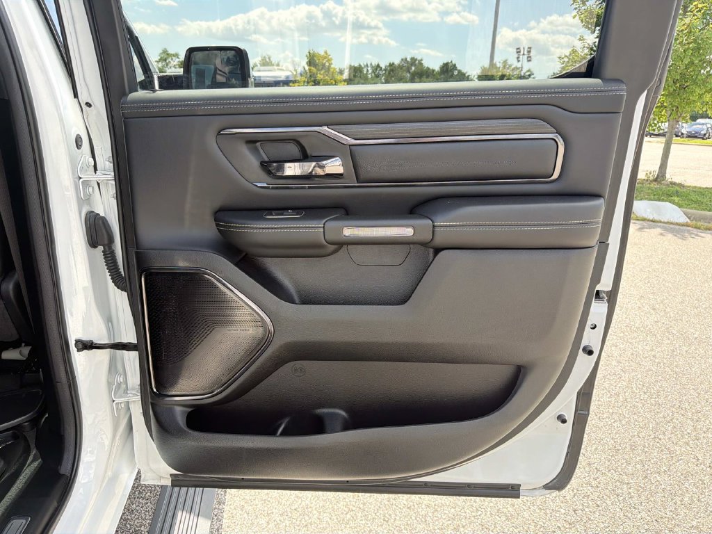 Used 2023 RAM 1500 Limited AWD/4WD image 26