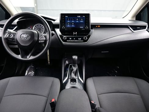 Used 2022 Toyota Corolla LE FWD image 15