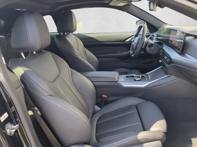 Used 2025 BMW 430i Coupe w/ Convenience Package RWD image 21