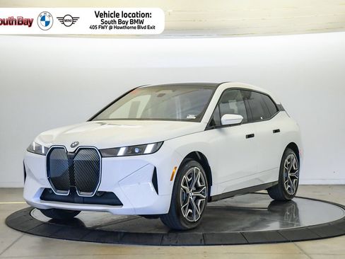 Used 2026 BMW iX xDrive60 AWD/4WD image 1