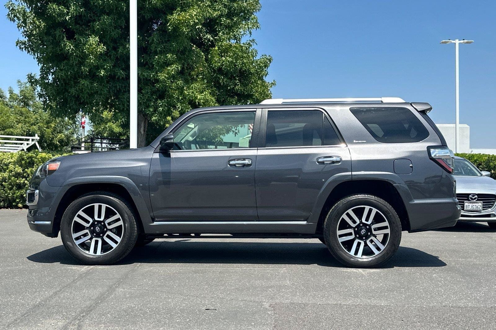 Used 2023 Toyota 4Runner Limited AWD/4WD image 7