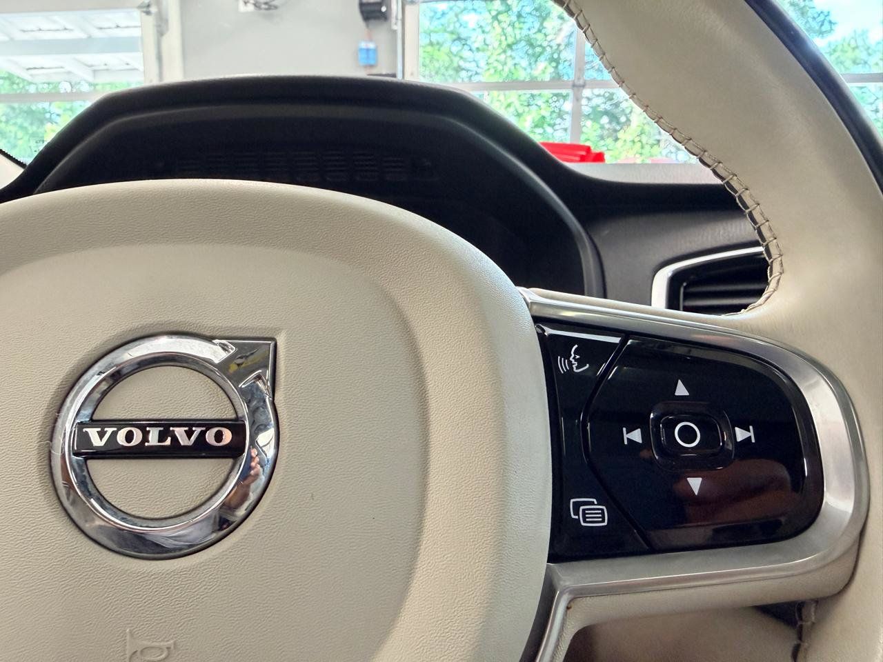 Used 2017 Volvo XC90 T6 Inscription w/ Vision Package AWD/4WD image 37