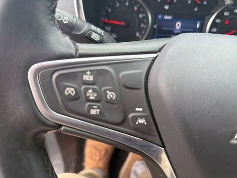 Used 2023 Chevrolet Equinox LT image 11