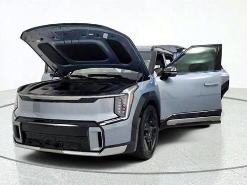 Used 2024 Kia EV9 GT-Line AWD/4WD image 13