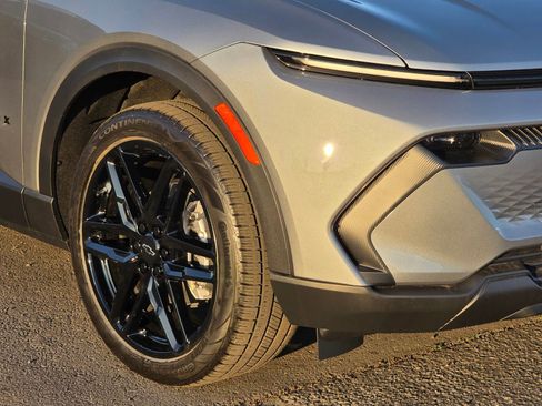 New 2026 Chevrolet Equinox EV LT w/ LPO, Blackout Package image 8