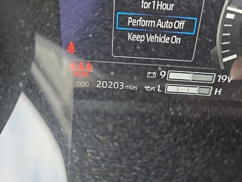 Used 2024 Toyota Tundra Limited w/ TRD Off-Road Package image 17