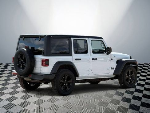 Used 2022 Jeep Wrangler Unlimited Sport AWD/4WD image 6