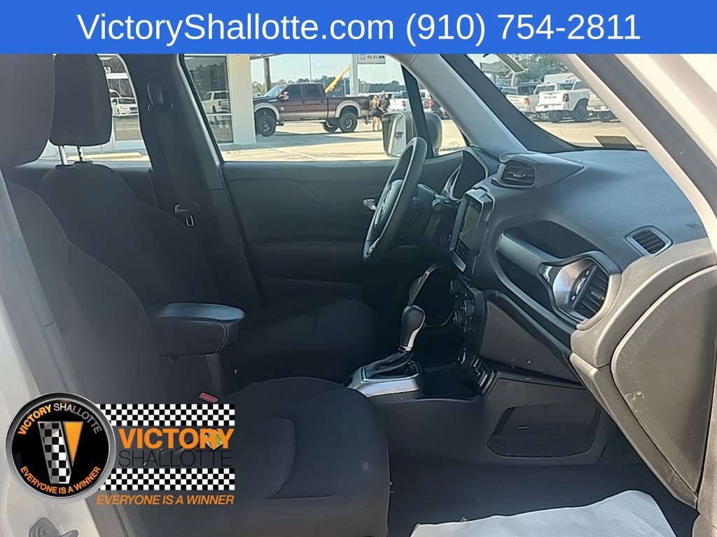 Certified 2022 Jeep Renegade Sport AWD/4WD image 31