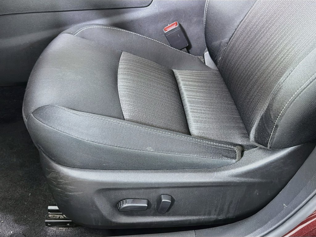Used 2025 Nissan Altima 2.5 SV FWD image 23