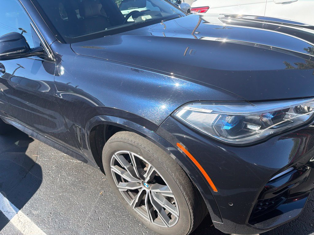 Used 2020 BMW X5 xDrive40i w/ M Sport Package AWD/4WD image 1