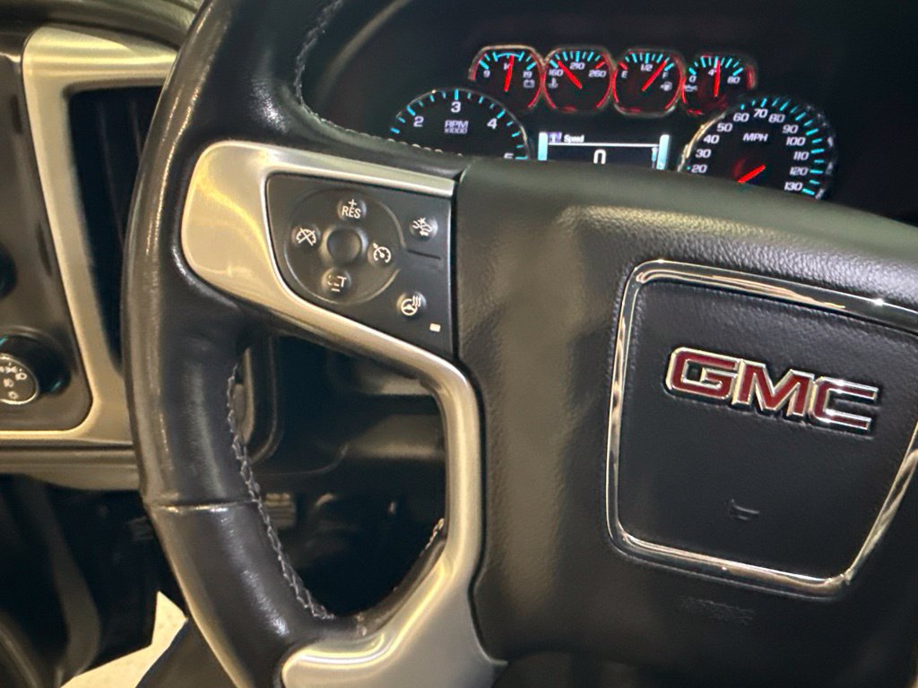 Used 2018 GMC Sierra 1500 SLT AWD/4WD image 32