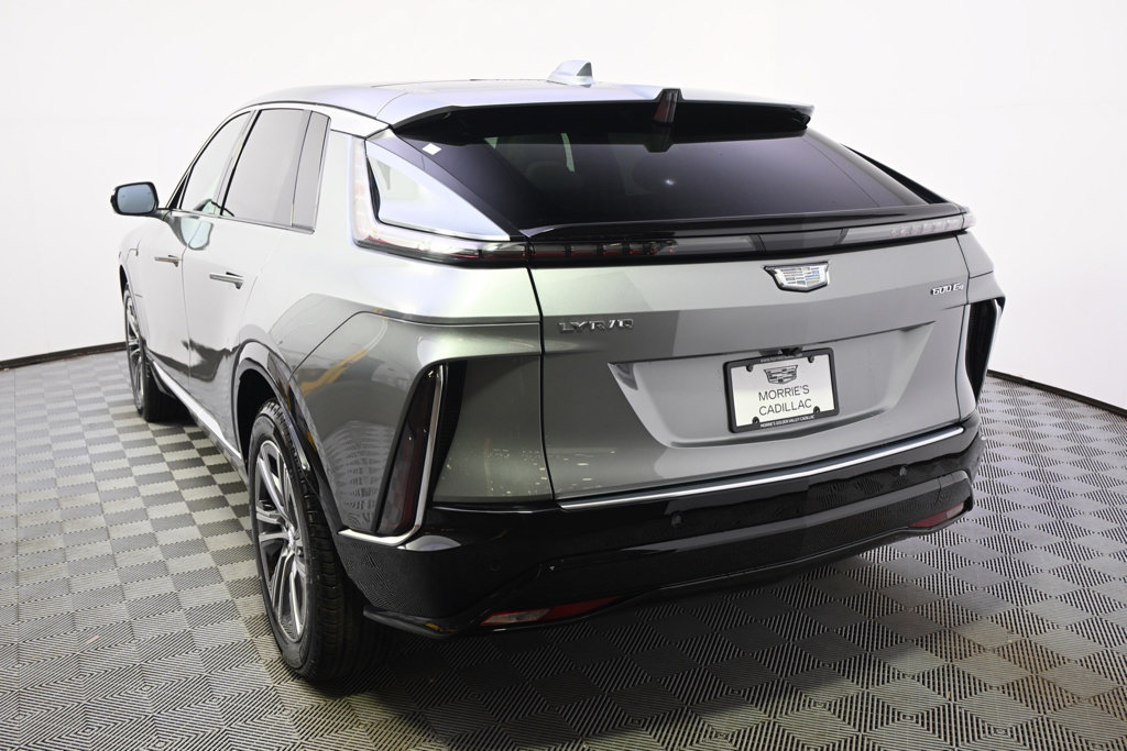 New 2026 Cadillac Lyriq Luxury AWD/4WD image 4