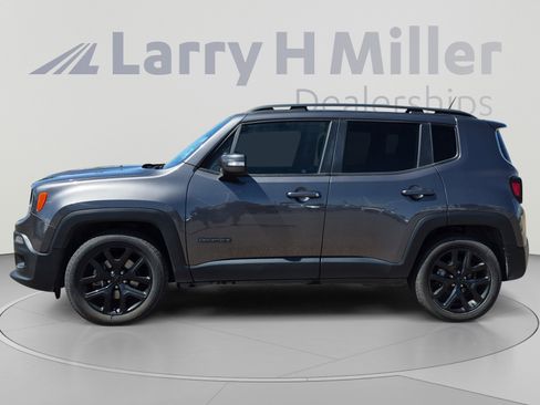 Used 2017 Jeep Renegade Altitude FWD image 2