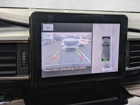 Used 2022 Ford Explorer Limited w/ Equipment Group 301A image 9