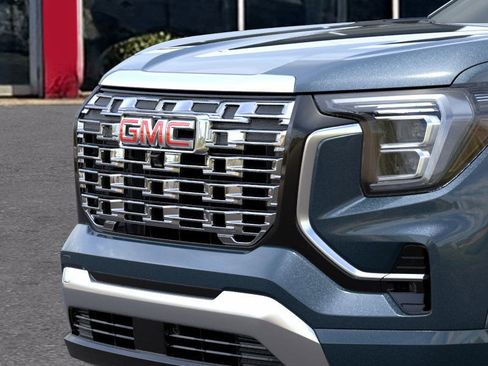 New 2026 GMC Terrain Denali w/ LPO, Black Badging Package image 13
