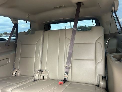 Used 2017 Chevrolet Suburban LT AWD/4WD image 34
