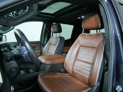 Used 2024 GMC Sierra 1500 Denali Ultimate image 11