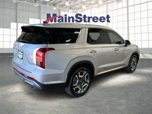 Used 2025 Hyundai Palisade Limited FWD image 5