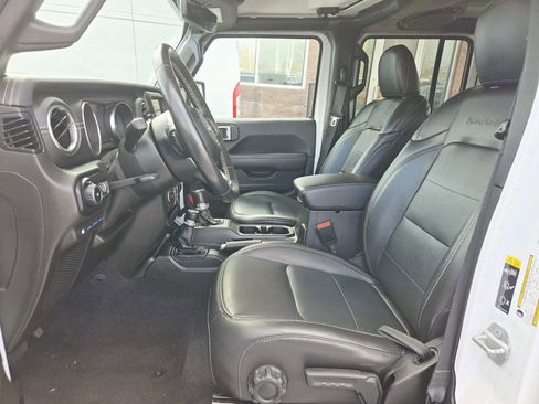 Used 2021 Jeep Wrangler Unlimited Sahara w/ Cold Weather Group image 11