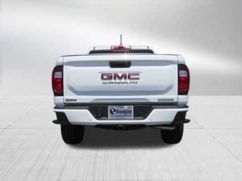 New 2026 GMC Canyon Elevation image 4