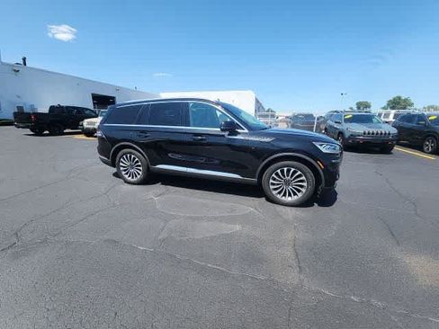 Used 2021 Lincoln Aviator Reserve w/ Equipment Group 201A AWD/4WD image 11