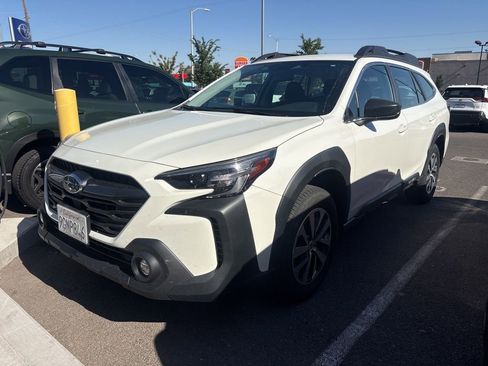 Used 2024 Subaru Outback AWD/4WD image 1