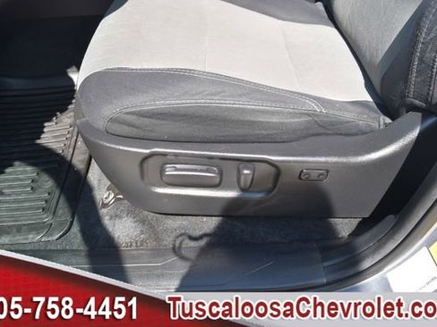 Used 2021 Toyota Tacoma TRD Off-Road w/ Technology Package AWD/4WD image 19