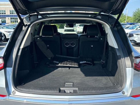 Certified 2025 Acura MDX FWD w/ Technology Package image 16