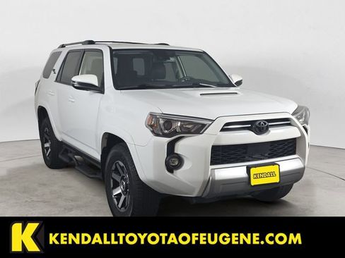 Certified 2024 Toyota 4Runner TRD Off-Road Premium w/ Moonroof Package AWD/4WD image 7