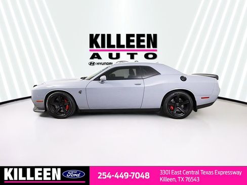 Used 2021 Dodge Challenger SRT Hellcat Redeye image 4