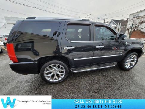 Used 2011 Cadillac Escalade AWD w/ Touring Package image 4