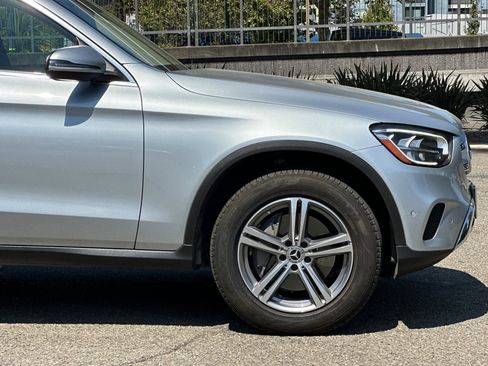 Used 2021 Mercedes-Benz GLC 300 image 35