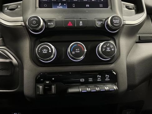 Used 2023 RAM 2500 Big Horn w/ Night Edition image 17