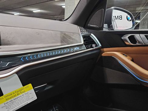 New 2026 BMW X5 xDrive50e w/ Climate Comfort Package image 19