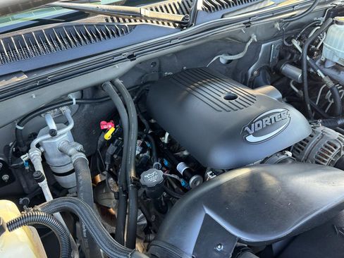 Used 2006 Chevrolet Silverado 3500 4x4 Crew Cab image 22