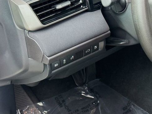 Used 2025 Toyota Camry LE image 10