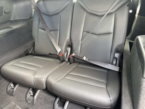 Used 2023 Cadillac XT6 Luxury FWD image 14