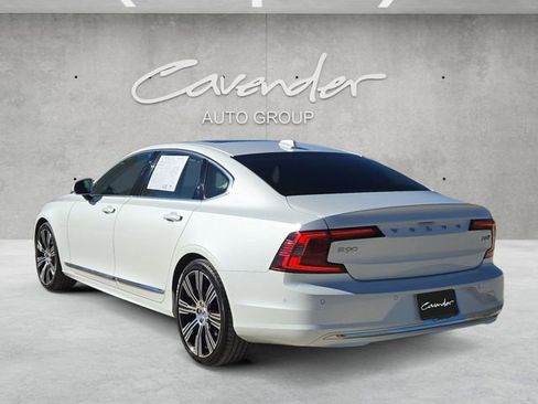 Used 2022 Volvo S90 B6 Inscription w/ Advanced Package image 14