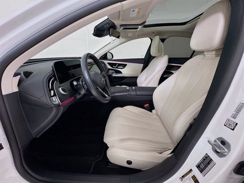 Used 2024 Mercedes-Benz E 350 4MATIC Sedan image 23