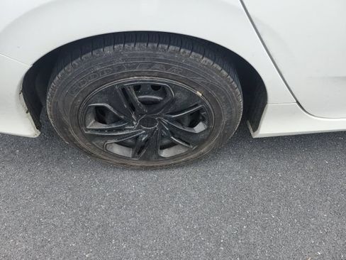 Used 2019 Honda Civic LX image 11
