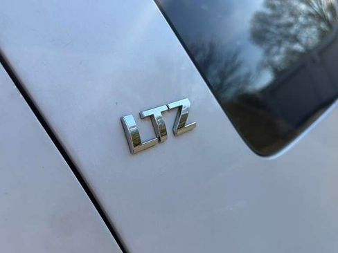 Used 2007 Chevrolet Tahoe LTZ w/ LTZ Preferred Equipment Group AWD/4WD image 18