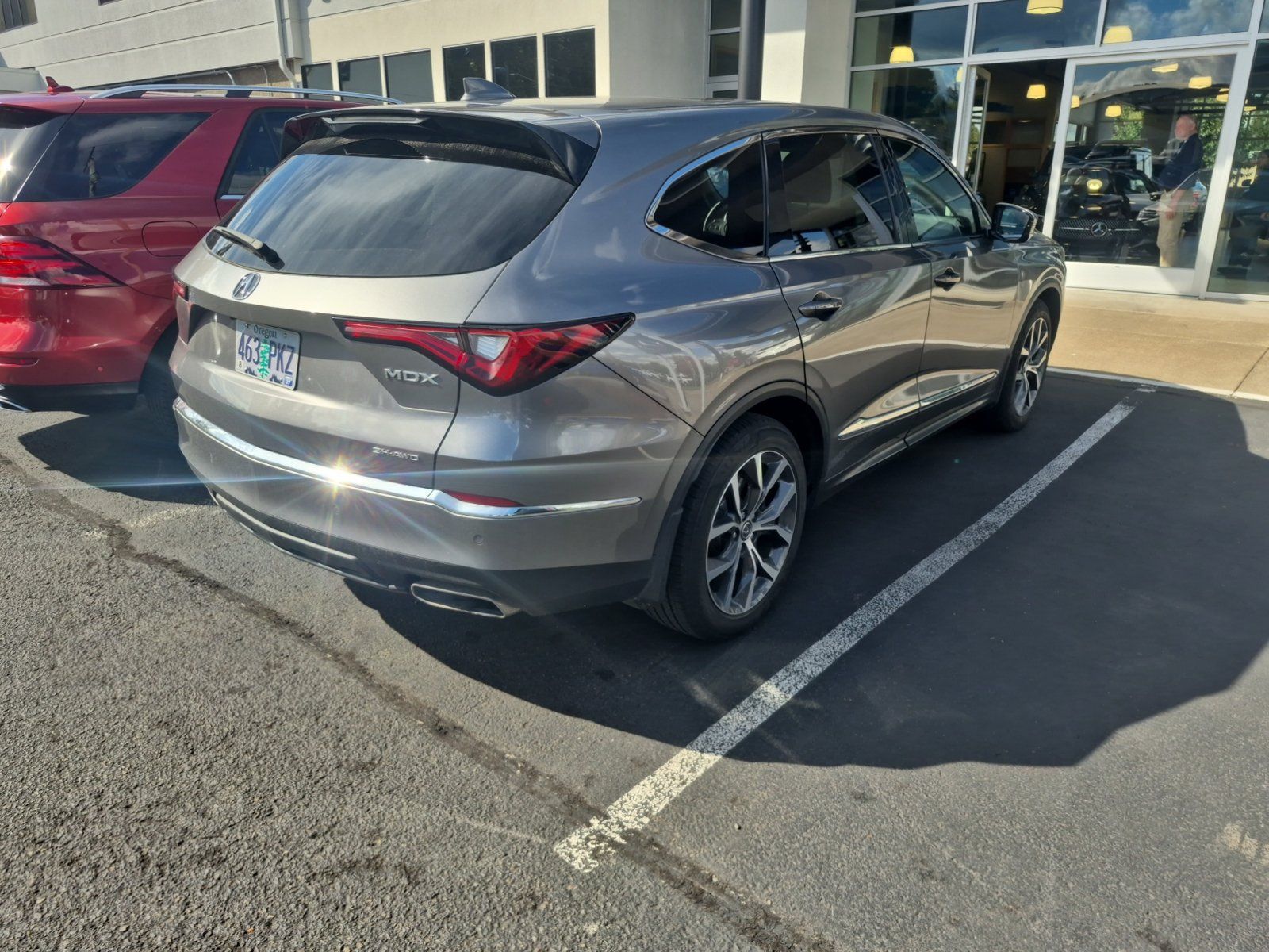 Used 2023 Acura MDX w/ Technology Package AWD/4WD image 6