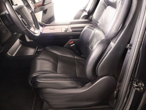 Used 2020 Lincoln Navigator Reserve w/ Equipment Group 208A Reserve AWD/4WD image 12